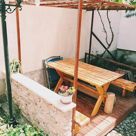 Nizama's Place