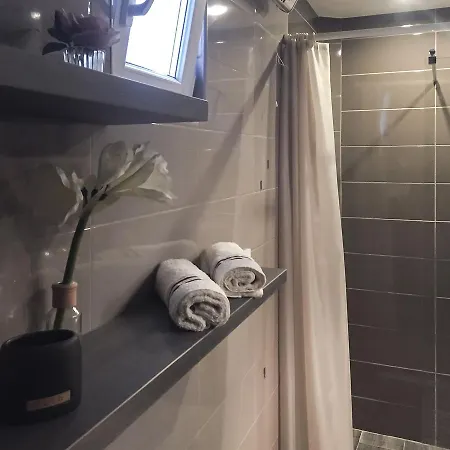 Nizama's Place Affittacamere 4*